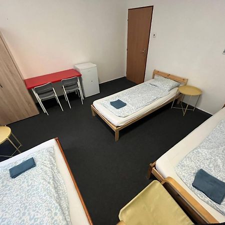 Rooms Veveri - Uvoz, 10 Min Peski Do Centru Brno Eksteriør billede