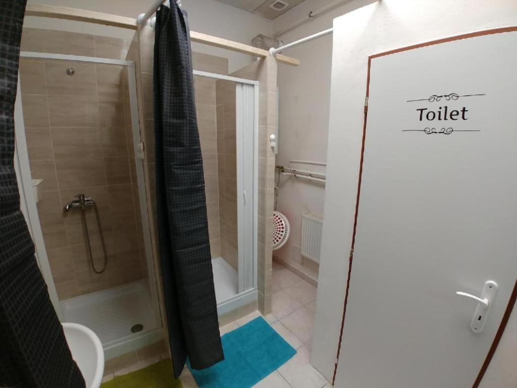 Rooms Veveri - Uvoz, 10 Min Peski Do Centru Brno Eksteriør billede